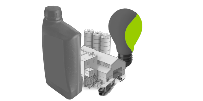Ein Firmengeb&auml;ude mit einer Lagerhalle und mehreren Silos. Vor diesem Geb&auml;ude wird gerade ein LKW mit einem Gabelstapler beladen. Im Hintergrund dieser Illustration ist eine Gl&uuml;hbirne zu sehen.