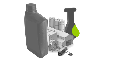 Ein Firmengeb&auml;ude mit einer Lagerhalle und mehreren Silos. Vor diesem Geb&auml;ude wird gerade ein LKW mit einem Gabelstapler beladen. Im Hintergrund dieser Illustration ist eine Laber Glas zu sehen.