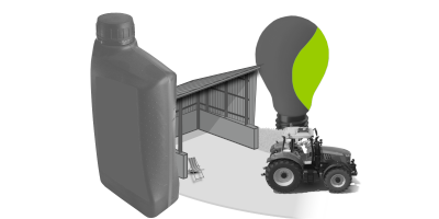 Ein Traktor steht vor einer Halle. Im Hintergrund ist eine Lupe und im Vordergrund eine &Ouml;ldose.